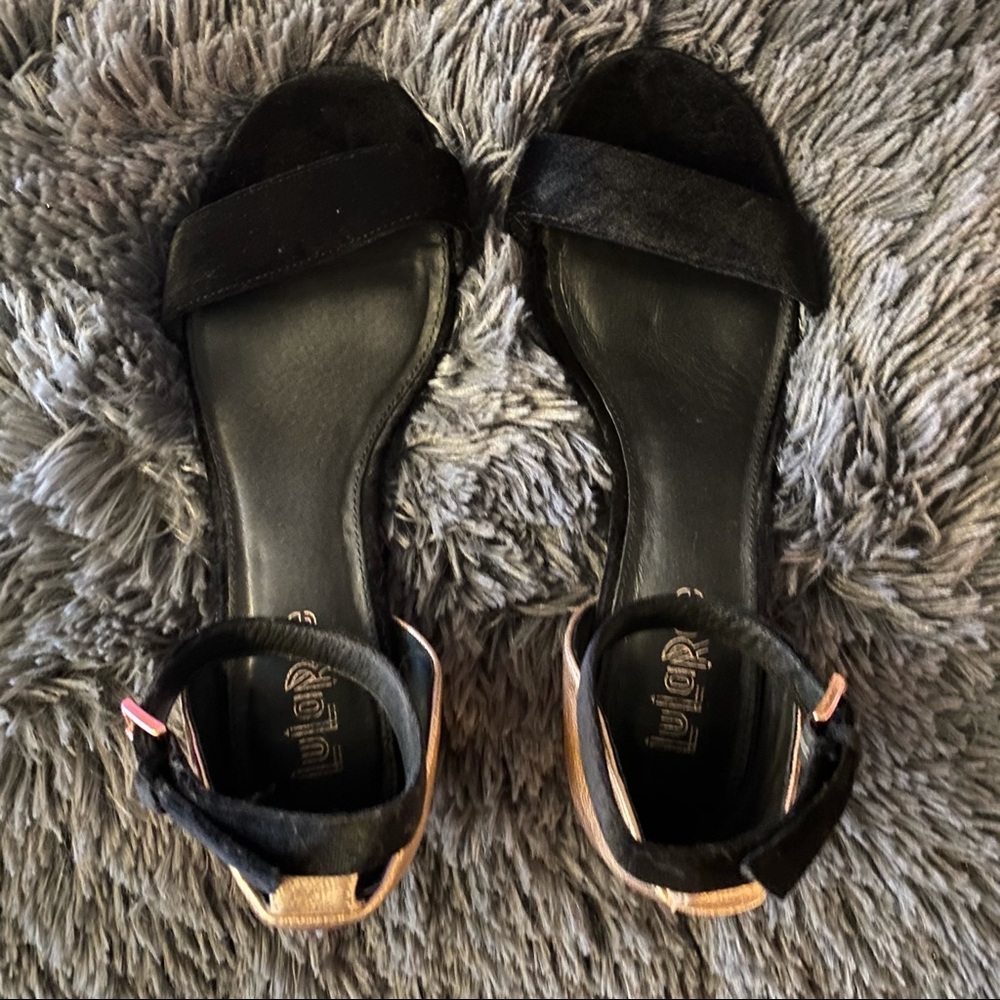Lularoe Gatsby Black Velvet Rose Gold sandals